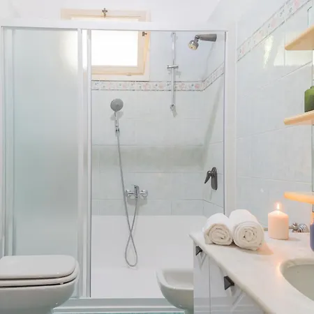 6min To Cascata Di Nesso- Private Parking Apartman