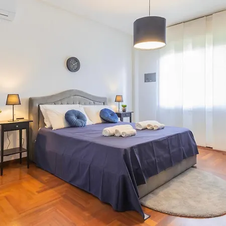 6min To Cascata Di Nesso- Private Parking Apartman