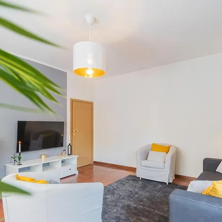 6min To Cascata Di Nesso- Private Parking Apartment *
