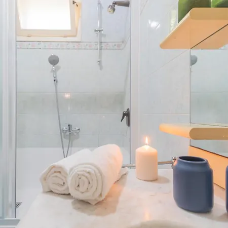 6min To Cascata Di Nesso- Private Parking Apartment Nesso